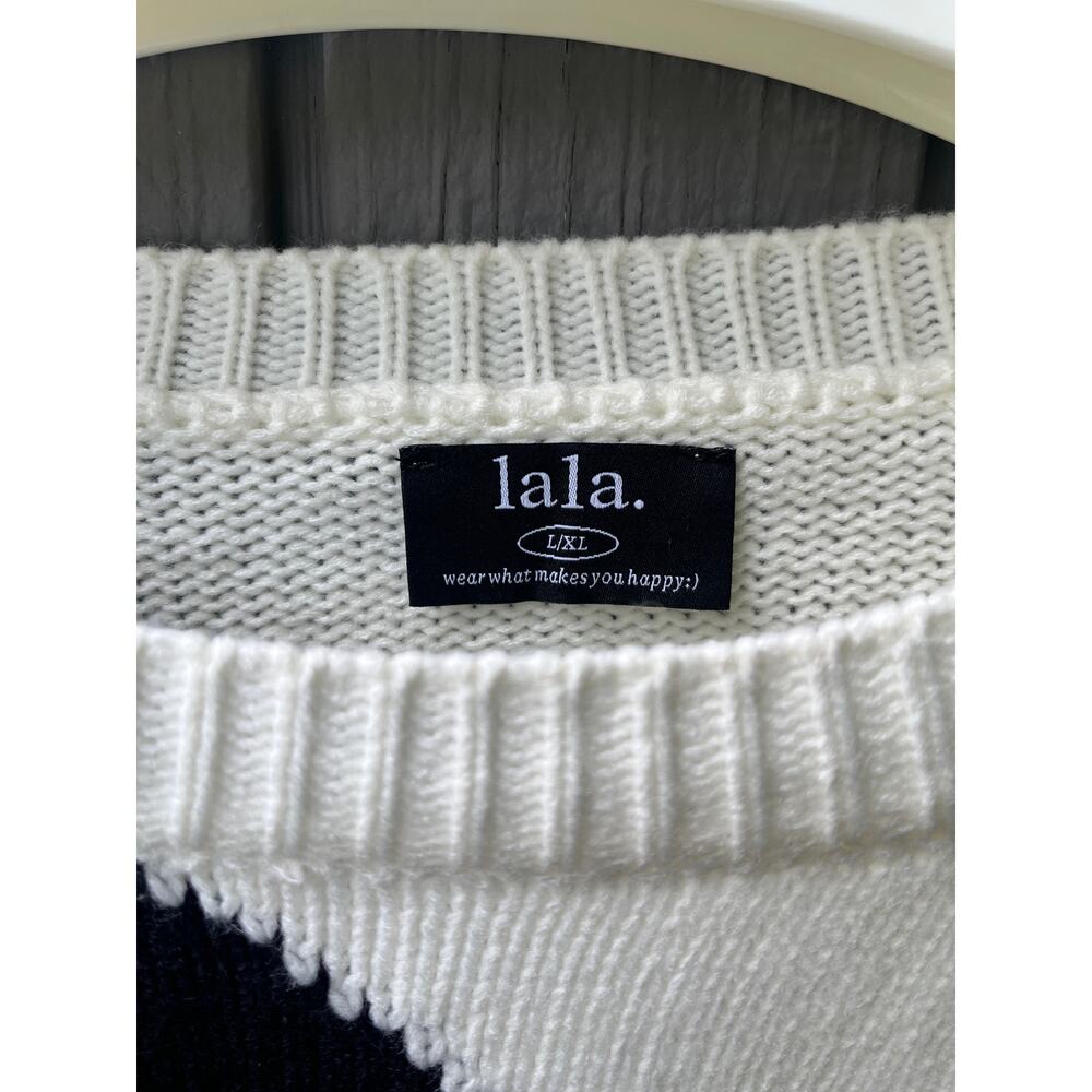 Dressed in Lala Yin Yang Oversized Sweater L/XL Black White Slouchy Chunky Knit - Picture 5 of 5